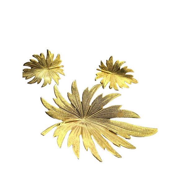Vintage Celebrity NY Juliana Leaf Brooch & Earrings Set Gold Tone - Picture 4 of 6